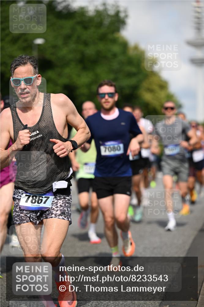 29.06.2025 - hella hamburg halbmarathon Dr. Thomas Lammeyer http://msf.ph/oto/8233543 29.06.2025 09:50:31 Kennedybrücke 1002, 1053, 1396, 1407, 1411, 1910, 1959, 2228, 2563, 2836, 2851, 3790, 3935, 4246, 4740, 5193, 6032, 6305, 6473, 6915, 7080, 7622, 7831, 7867, 7972, 9376, 9508, 10771, 11055, 11370 meine-sportfotos.de
