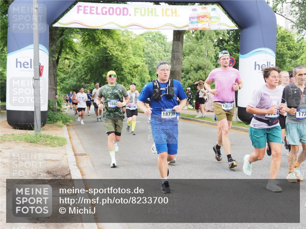 29.06.2025 - hella hamburg halbmarathon MichiJ http://msf.ph/oto/8233700 29.06.2025 10:49:49 Zwischen KM18-KM19 1126, 1722, 1724, 1881, 4370, 4665, 5734, 8469, 8822, 9899, 10194, 10214, 13528, 15093, 18028, 18359, 18717, 18739 meine-sportfotos.de