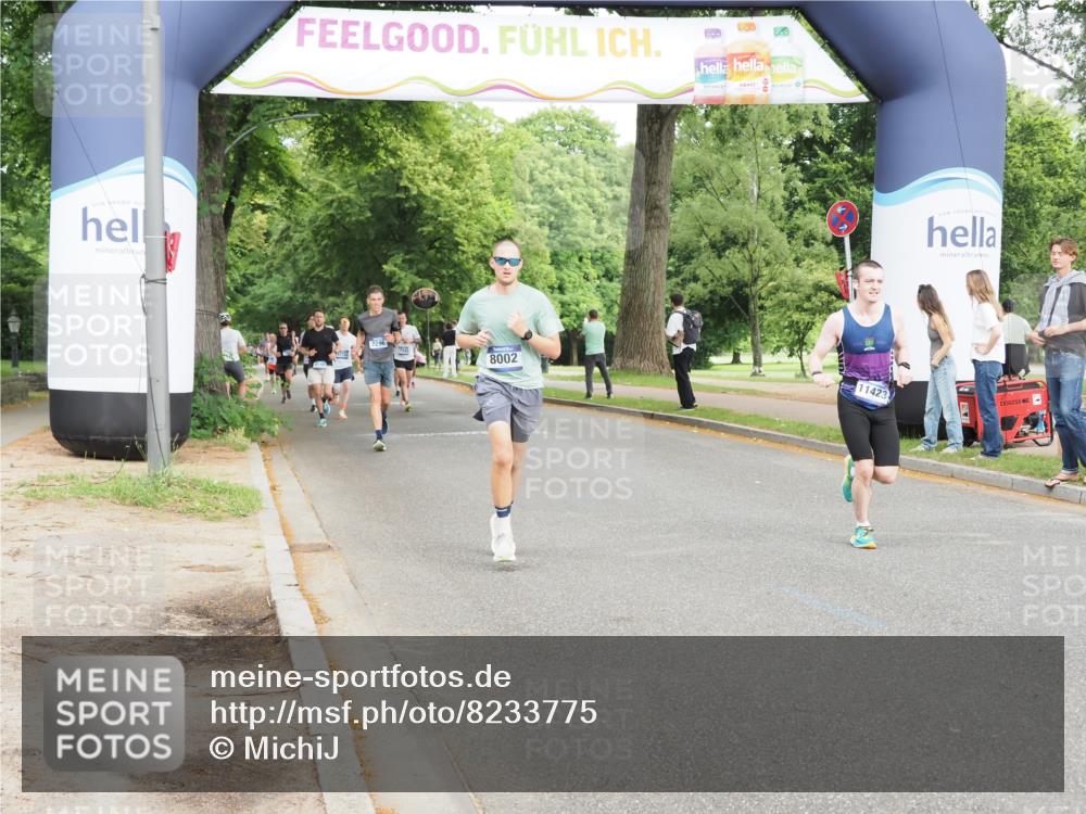 29.06.2025 - hella hamburg halbmarathon MichiJ http://msf.ph/oto/8233775 29.06.2025 10:26:47 Zwischen KM18-KM19 5091, 8002, 9171, 9643, 10922, 11282, 11423, 12900, 15382, 18584 meine-sportfotos.de