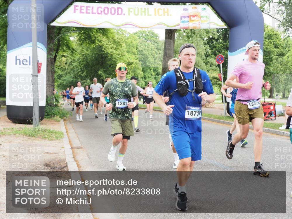 29.06.2025 - hella hamburg halbmarathon MichiJ http://msf.ph/oto/8233808 29.06.2025 10:49:50 Zwischen KM18-KM19 1126, 1334, 1573, 1722, 1724, 1881, 3001, 4370, 4665, 5734, 8469, 8822, 9899, 10194, 10214, 13528, 15093, 18028, 18359, 18717, 18739 meine-sportfotos.de