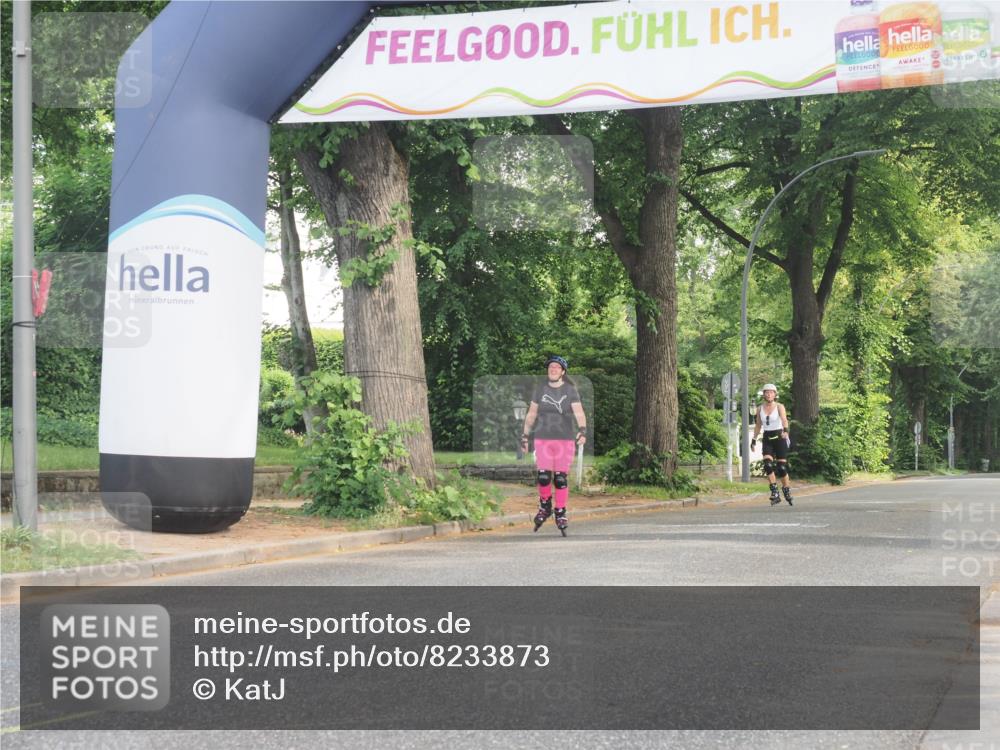 29.06.2025 - hella hamburg halbmarathon KatJ http://msf.ph/oto/8233873 29.06.2025 09:43:28 Zwischen KM18-KM19  meine-sportfotos.de