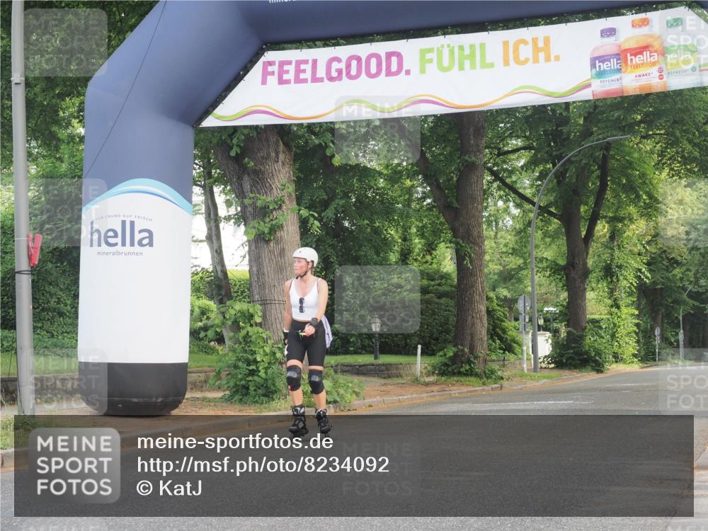 29.06.2025 - hella hamburg halbmarathon KatJ http://msf.ph/oto/8234092 29.06.2025 09:43:32 Zwischen KM18-KM19  meine-sportfotos.de
