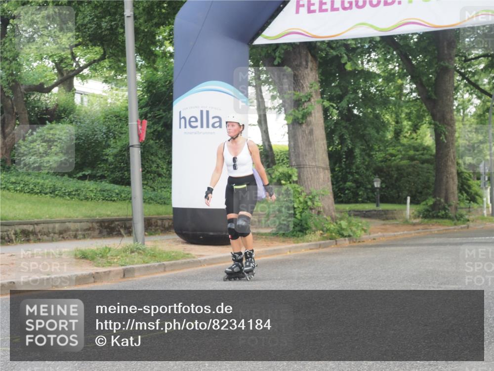29.06.2025 - hella hamburg halbmarathon KatJ http://msf.ph/oto/8234184 29.06.2025 09:43:32 Zwischen KM18-KM19  meine-sportfotos.de