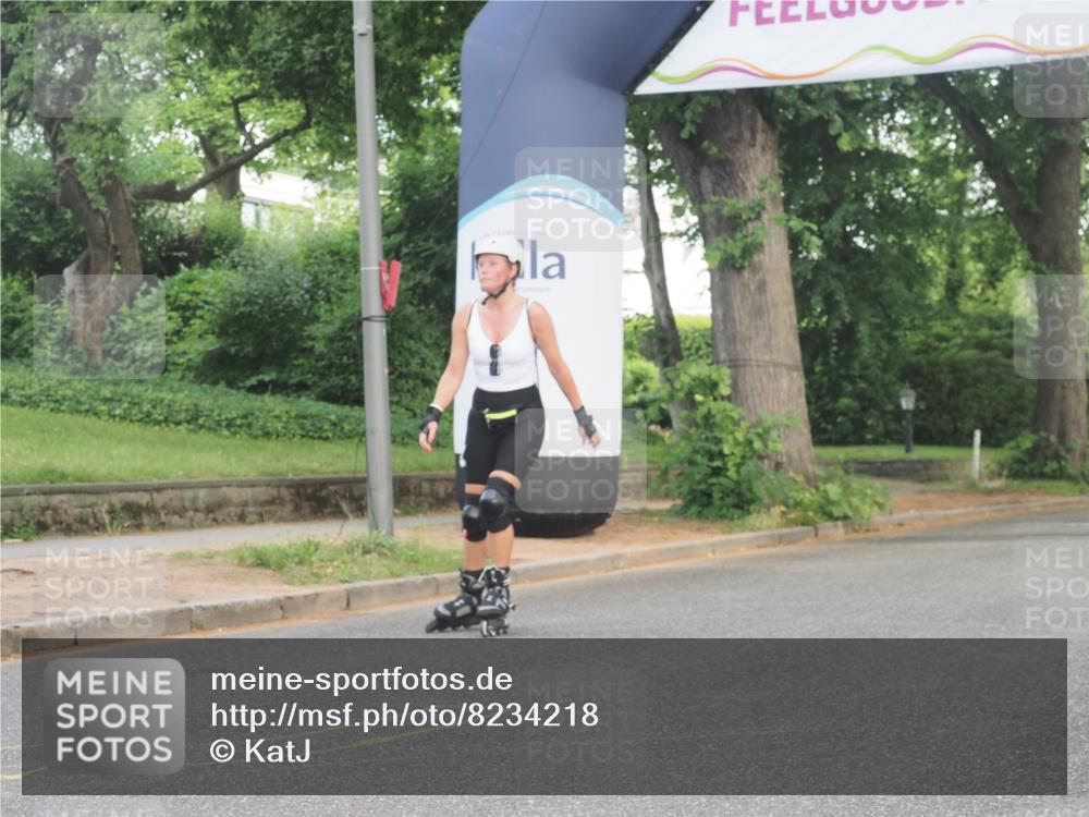 29.06.2025 - hella hamburg halbmarathon KatJ http://msf.ph/oto/8234218 29.06.2025 09:43:33 Zwischen KM18-KM19  meine-sportfotos.de