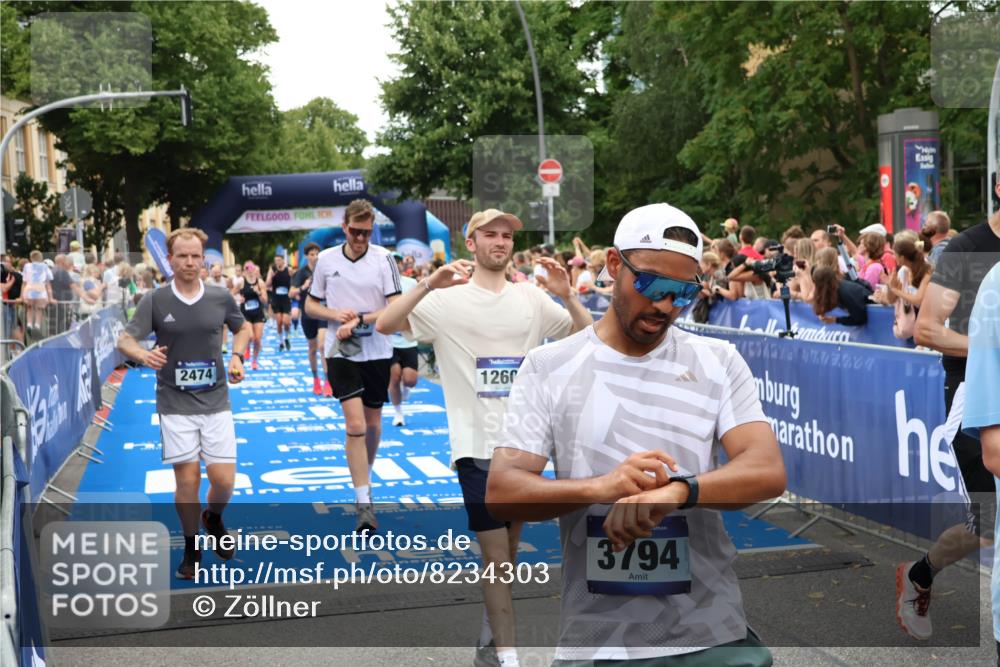 29.06.2025 - hella hamburg halbmarathon Zöllner http://msf.ph/oto/8234303 29.06.2025 10:54:40 Ziel 1125, 2474, 3310, 5259, 7478, 8798, 9012, 10040, 10368, 10376, 12489, 12607, 15389, 15584, 17765, 19000 meine-sportfotos.de
