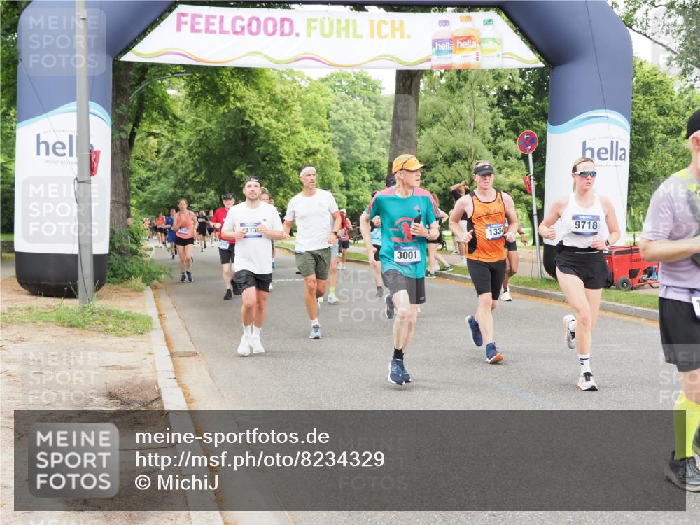 29.06.2025 - hella hamburg halbmarathon MichiJ http://msf.ph/oto/8234329 29.06.2025 10:49:53 Zwischen KM18-KM19 1126, 1254, 1334, 1573, 1722, 1724, 1881, 3001, 4370, 4665, 5734, 8822, 9718, 10214, 12004, 13528, 14135, 15252, 16808, 17757, 18717 meine-sportfotos.de
