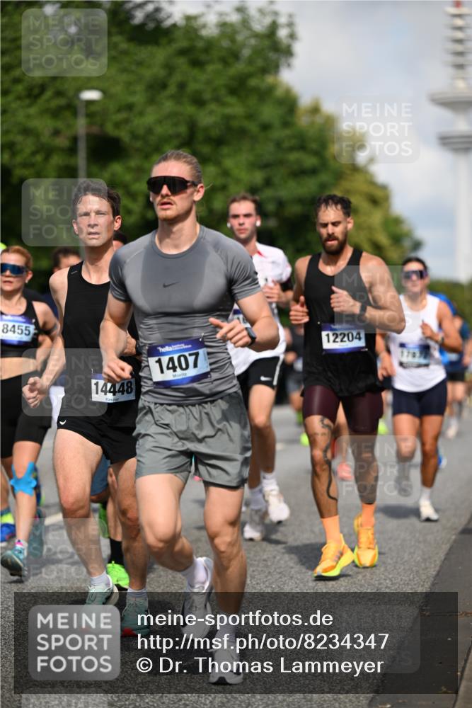29.06.2025 - hella hamburg halbmarathon Dr. Thomas Lammeyer http://msf.ph/oto/8234347 29.06.2025 09:50:33 Kennedybrücke 1002, 1396, 1407, 1411, 1910, 1959, 2228, 2563, 2836, 2851, 3790, 3935, 4246, 4740, 5193, 6032, 6305, 6473, 6915, 7080, 7622, 7831, 7867, 7972, 8366, 9376, 9508, 10771, 11055, 11370 meine-sportfotos.de