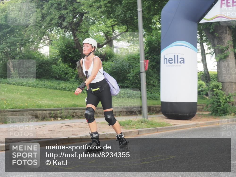 29.06.2025 - hella hamburg halbmarathon KatJ http://msf.ph/oto/8234355 29.06.2025 09:43:33 Zwischen KM18-KM19  meine-sportfotos.de