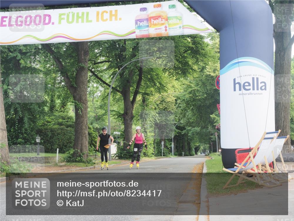29.06.2025 - hella hamburg halbmarathon KatJ http://msf.ph/oto/8234417 29.06.2025 09:44:04 Zwischen KM18-KM19  meine-sportfotos.de