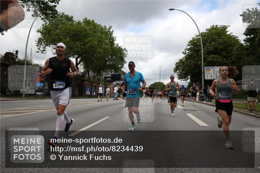 29.06.2025 - hella hamburg halbmarathon Yannick Fuchs http://msf.ph/oto/8234439 29.06.2025 10:47:02 20KM 1258, 1482, 1683, 2074, 2111, 2208, 2346, 2910, 3334, 3399, 3999, 4065, 4419, 4587, 4726, 5077, 5169, 5194, 5607, 5907, 6198, 6897, 7232, 7383, 7509, 8273, 8361, 8587, 8651, 8955, 9065, 9163, 9537, 10529, 10724, 11217, 11588, 11589, 11604, 11689, 11992, 12155, 12482, 12875, 12910, 14805, 15430, 15681, 15980, 16467, 16929, 17710, 18249, 18331, 18720, 18901, 19208, 19244 meine-sportfotos.de