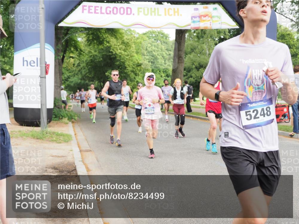 29.06.2025 - hella hamburg halbmarathon MichiJ http://msf.ph/oto/8234499 29.06.2025 10:26:54 Zwischen KM18-KM19 1042, 2262, 2296, 4148, 5248, 7229, 8002, 11423, 11952, 14274, 15888, 17722 meine-sportfotos.de
