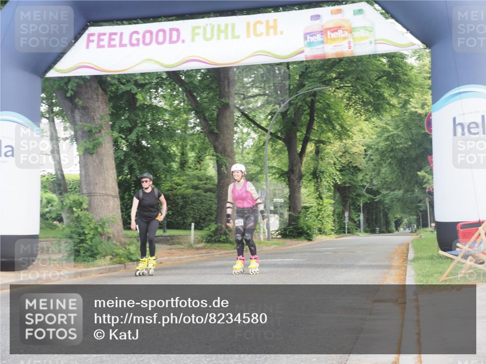 29.06.2025 - hella hamburg halbmarathon KatJ http://msf.ph/oto/8234580 29.06.2025 09:44:06 Zwischen KM18-KM19  meine-sportfotos.de