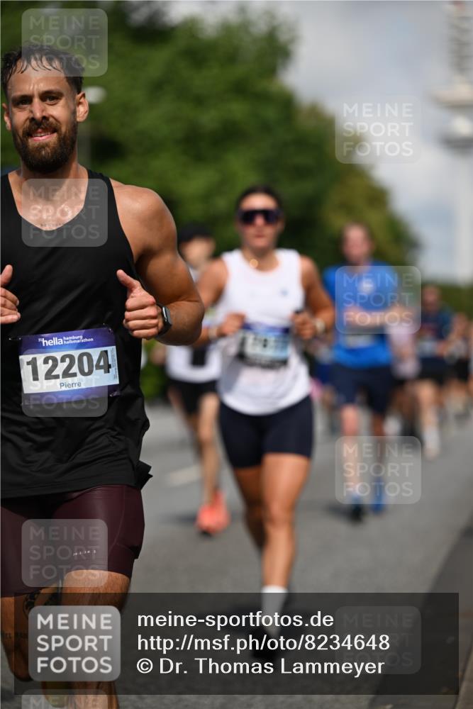 29.06.2025 - hella hamburg halbmarathon Dr. Thomas Lammeyer http://msf.ph/oto/8234648 29.06.2025 09:50:35 Kennedybrücke 1002, 1396, 1407, 1411, 1910, 1959, 2228, 2563, 2836, 2851, 3790, 3935, 4246, 4740, 5193, 6032, 6305, 6473, 6915, 7080, 7622, 7831, 7867, 7972, 8366, 9376, 9508, 10771, 11055, 11370 meine-sportfotos.de