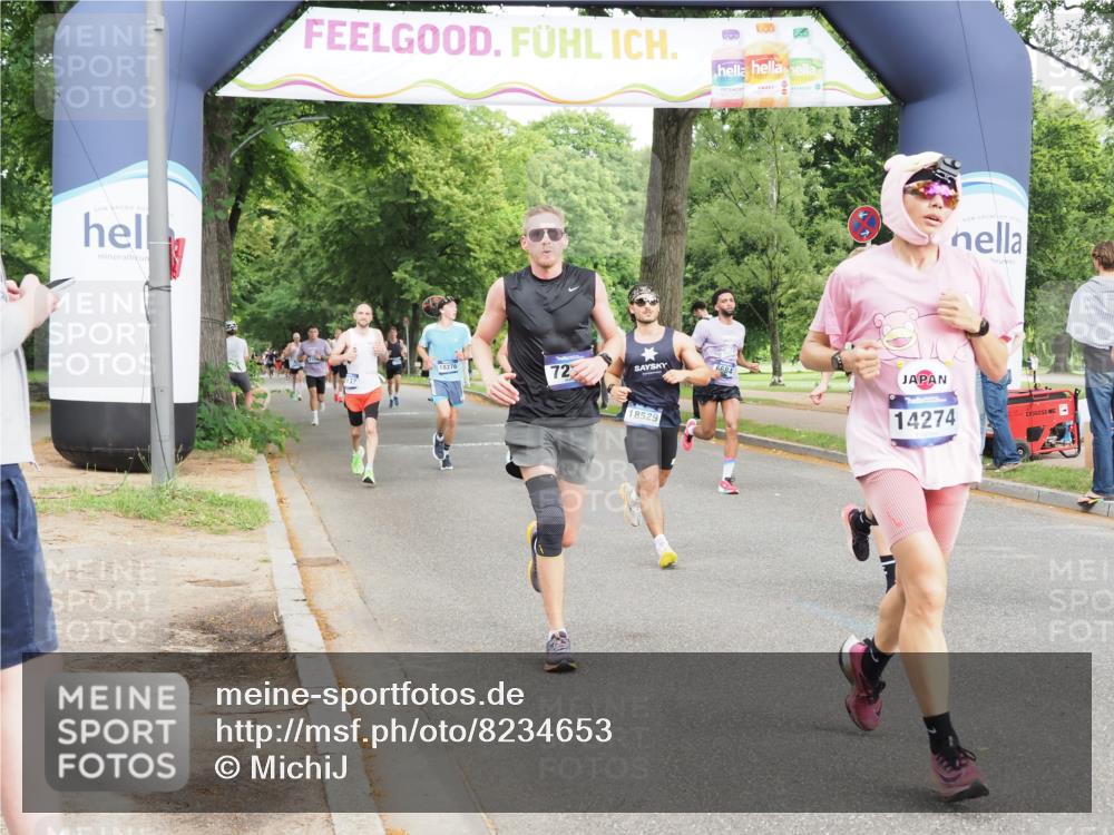 29.06.2025 - hella hamburg halbmarathon MichiJ http://msf.ph/oto/8234653 29.06.2025 10:26:56 Zwischen KM18-KM19 1042, 2262, 2296, 4148, 5248, 6684, 7229, 11952, 14274, 14992, 15888, 17722, 18529 meine-sportfotos.de