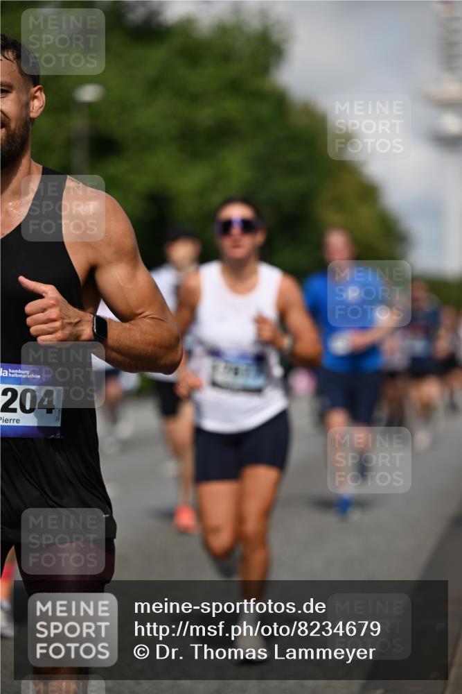 29.06.2025 - hella hamburg halbmarathon Dr. Thomas Lammeyer http://msf.ph/oto/8234679 29.06.2025 09:50:35 Kennedybrücke 1002, 1396, 1407, 1411, 1910, 1959, 2228, 2563, 2836, 2851, 3790, 3935, 4246, 4740, 5193, 6032, 6305, 6473, 6915, 7080, 7622, 7831, 7867, 7972, 8366, 9376, 9508, 10771, 11055, 11370 meine-sportfotos.de