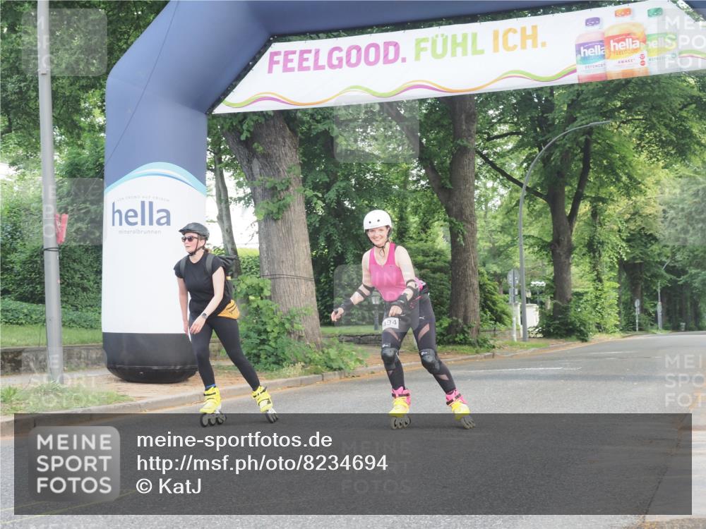 29.06.2025 - hella hamburg halbmarathon KatJ http://msf.ph/oto/8234694 29.06.2025 09:44:07 Zwischen KM18-KM19  meine-sportfotos.de