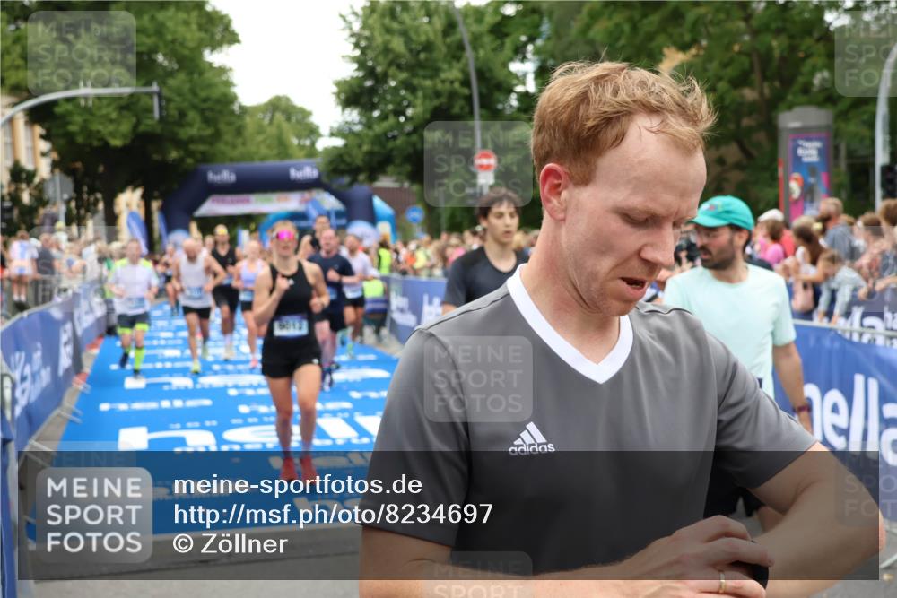 29.06.2025 - hella hamburg halbmarathon Zöllner http://msf.ph/oto/8234697 29.06.2025 10:54:44 Ziel 1125, 1496, 2561, 3310, 6587, 7478, 8449, 9012, 9227, 10040, 10368, 10376, 12489, 13147, 14239, 15389, 15408, 15584, 17231, 17765, 19000 meine-sportfotos.de