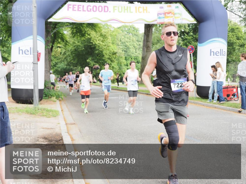 29.06.2025 - hella hamburg halbmarathon MichiJ http://msf.ph/oto/8234749 29.06.2025 10:26:56 Zwischen KM18-KM19 1042, 2262, 2296, 4148, 5248, 6684, 7229, 11952, 14274, 14992, 15888, 17722, 18529 meine-sportfotos.de