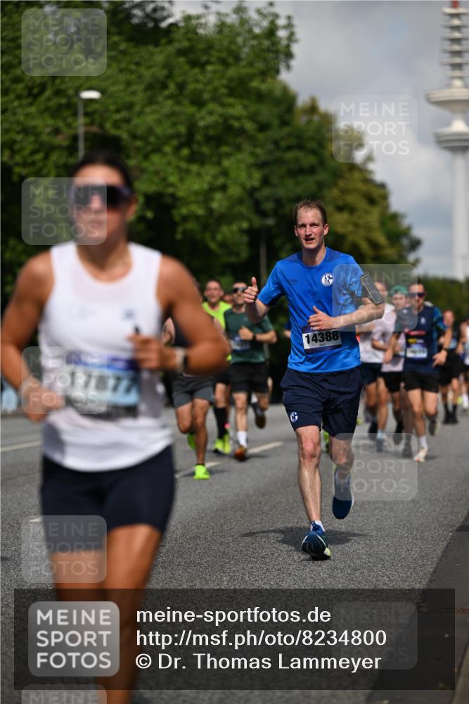 29.06.2025 - hella hamburg halbmarathon Dr. Thomas Lammeyer http://msf.ph/oto/8234800 29.06.2025 09:50:36 Kennedybrücke 1002, 1396, 1407, 1411, 1910, 1959, 2228, 2563, 2836, 2851, 3790, 3935, 4246, 4740, 6032, 6305, 6473, 6915, 7080, 7622, 7831, 7867, 7972, 8366, 9376, 9508, 10771, 11055, 11370 meine-sportfotos.de