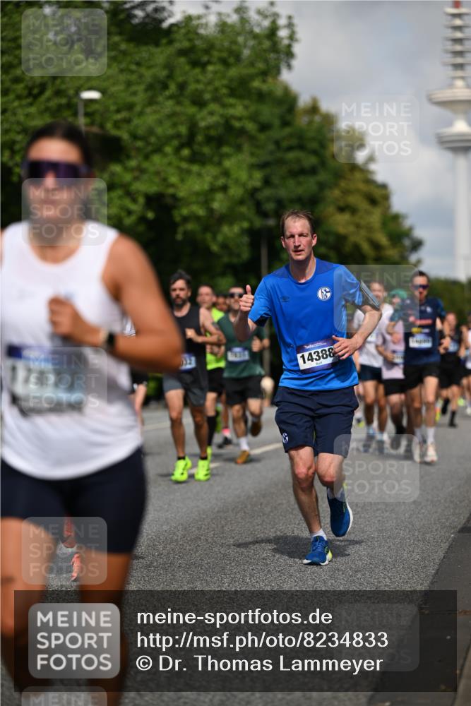29.06.2025 - hella hamburg halbmarathon Dr. Thomas Lammeyer http://msf.ph/oto/8234833 29.06.2025 09:50:36 Kennedybrücke 1002, 1396, 1407, 1411, 1910, 1959, 2228, 2563, 2836, 2851, 3790, 3935, 4246, 4740, 6032, 6305, 6473, 6915, 7080, 7622, 7831, 7867, 7972, 8366, 9376, 9508, 10771, 11055, 11370 meine-sportfotos.de