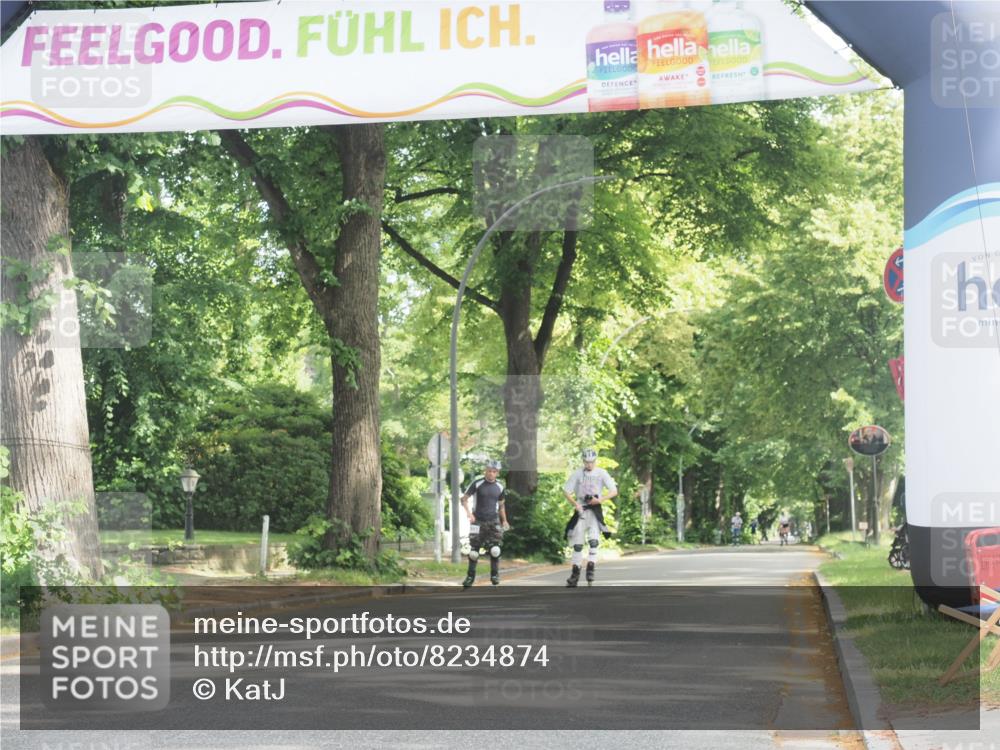 29.06.2025 - hella hamburg halbmarathon KatJ http://msf.ph/oto/8234874 29.06.2025 09:46:52 Zwischen KM18-KM19  meine-sportfotos.de