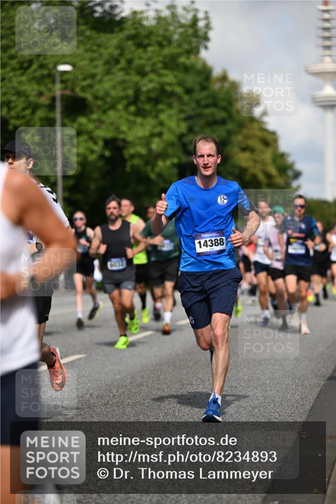 29.06.2025 - hella hamburg halbmarathon Dr. Thomas Lammeyer http://msf.ph/oto/8234893 29.06.2025 09:50:36 Kennedybrücke 1002, 1396, 1407, 1411, 1910, 1959, 2228, 2563, 2836, 2851, 3790, 3935, 4246, 4740, 6032, 6305, 6473, 6915, 7080, 7622, 7831, 7867, 7972, 8366, 9376, 9508, 10771, 11055, 11370 meine-sportfotos.de