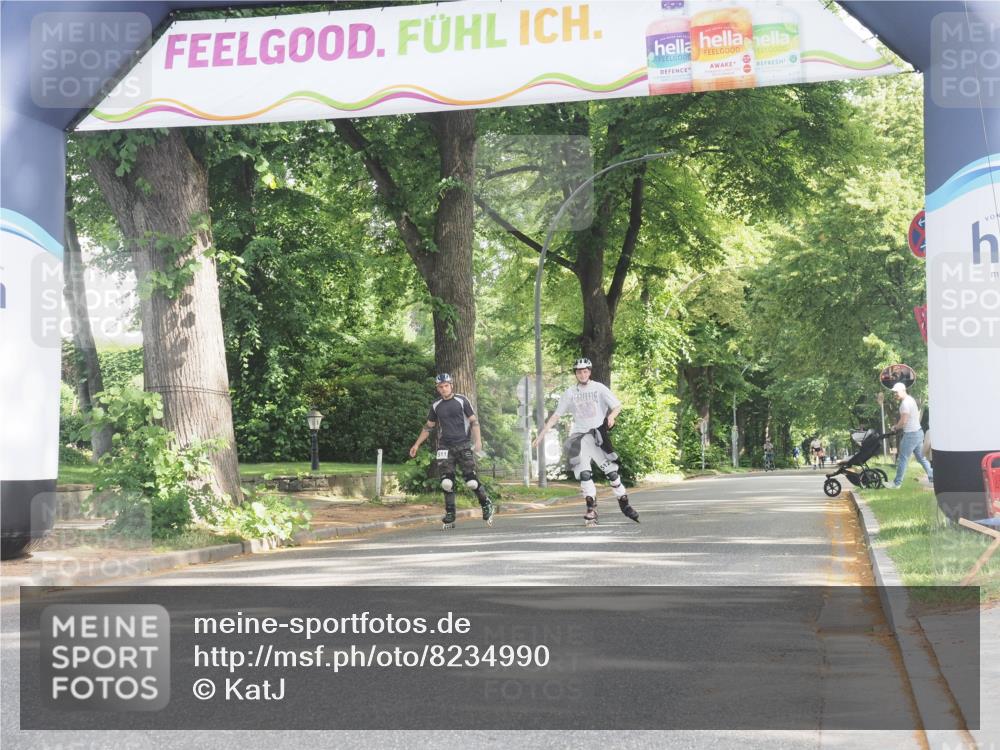 29.06.2025 - hella hamburg halbmarathon KatJ http://msf.ph/oto/8234990 29.06.2025 09:46:55 Zwischen KM18-KM19  meine-sportfotos.de