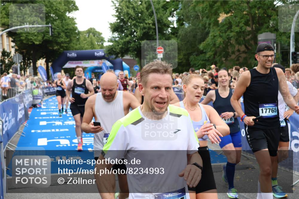 29.06.2025 - hella hamburg halbmarathon Zöllner http://msf.ph/oto/8234993 29.06.2025 10:54:49 Ziel 1496, 2029, 2561, 3310, 4231, 6587, 7478, 8449, 9227, 10044, 12186, 13147, 14239, 15389, 15408, 15584, 17231, 19000 meine-sportfotos.de
