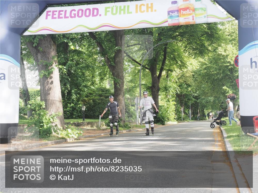 29.06.2025 - hella hamburg halbmarathon KatJ http://msf.ph/oto/8235035 29.06.2025 09:46:55 Zwischen KM18-KM19  meine-sportfotos.de