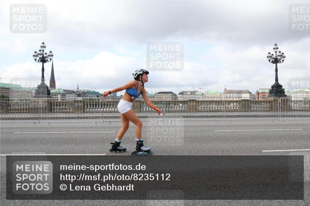 29.06.2025 - hella hamburg halbmarathon Lena Gebhardt http://msf.ph/oto/8235112 29.06.2025 09:01:54 Lombardsbrücke  meine-sportfotos.de