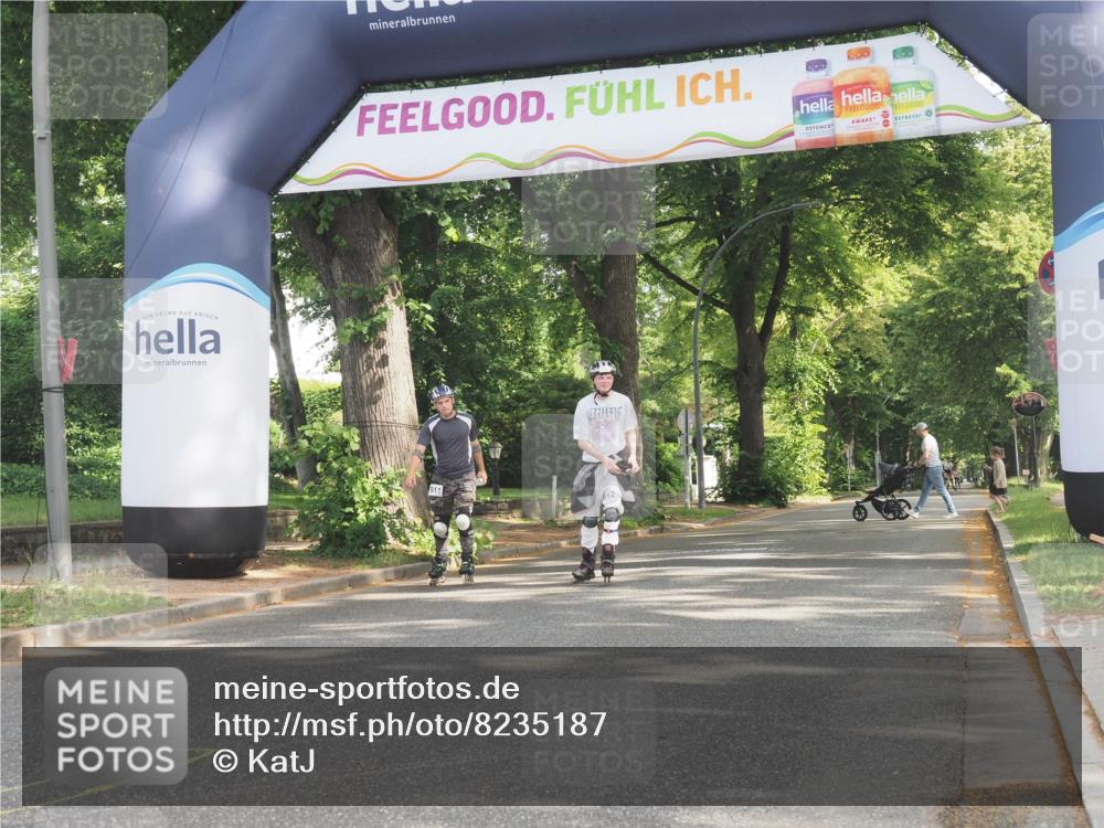 29.06.2025 - hella hamburg halbmarathon KatJ http://msf.ph/oto/8235187 29.06.2025 09:46:57 Zwischen KM18-KM19  meine-sportfotos.de