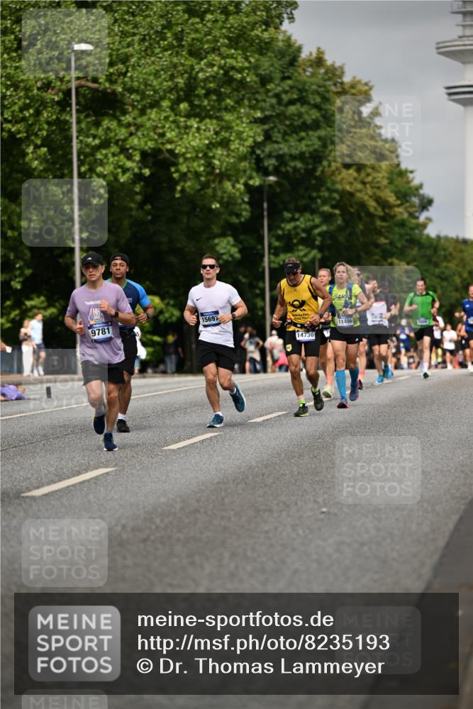 29.06.2025 - hella hamburg halbmarathon Dr. Thomas Lammeyer http://msf.ph/oto/8235193 29.06.2025 10:13:40 Kennedybrücke 1838, 3921, 5511, 7187, 7333, 7636, 8219, 9366, 9434, 9674, 9781, 10036, 10819, 10943, 11067 meine-sportfotos.de
