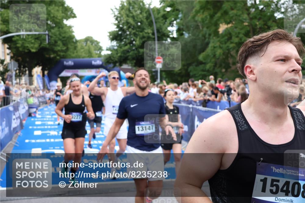 29.06.2025 - hella hamburg halbmarathon Zöllner http://msf.ph/oto/8235238 29.06.2025 10:54:53 Ziel 1506, 2029, 4231, 6587, 9227, 10044, 12186, 14660, 16623, 16868, 17261 meine-sportfotos.de