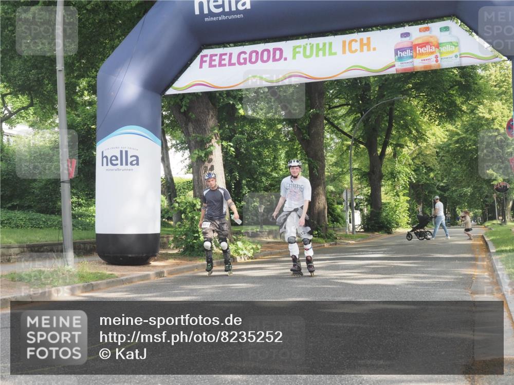 29.06.2025 - hella hamburg halbmarathon KatJ http://msf.ph/oto/8235252 29.06.2025 09:46:57 Zwischen KM18-KM19  meine-sportfotos.de