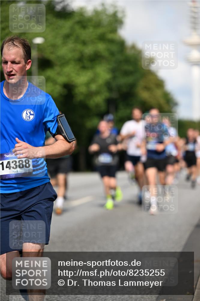 29.06.2025 - hella hamburg halbmarathon Dr. Thomas Lammeyer http://msf.ph/oto/8235255 29.06.2025 09:50:38 Kennedybrücke 1002, 1396, 1407, 1411, 1910, 1959, 2121, 2228, 2563, 2774, 2836, 2851, 3790, 3935, 4246, 4740, 6032, 6305, 6473, 6915, 7080, 7622, 7831, 7867, 7972, 8366, 9376, 9508, 10771, 11055, 11370 meine-sportfotos.de