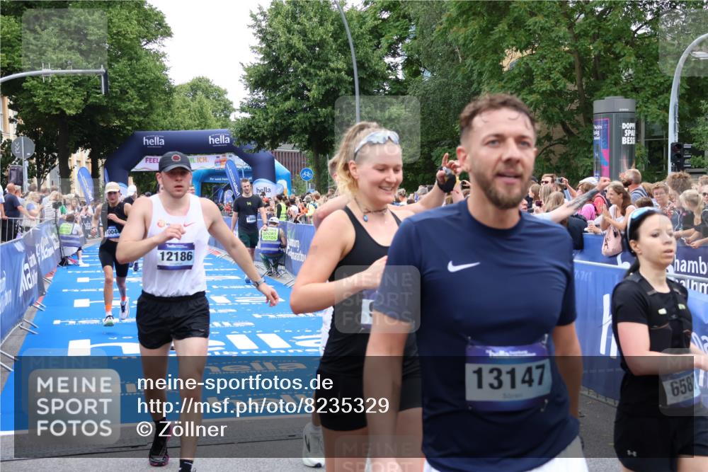 29.06.2025 - hella hamburg halbmarathon Zöllner http://msf.ph/oto/8235329 29.06.2025 10:54:54 Ziel 1327, 1506, 2029, 4231, 6994, 10044, 12186, 14660, 16623, 16868, 17261 meine-sportfotos.de