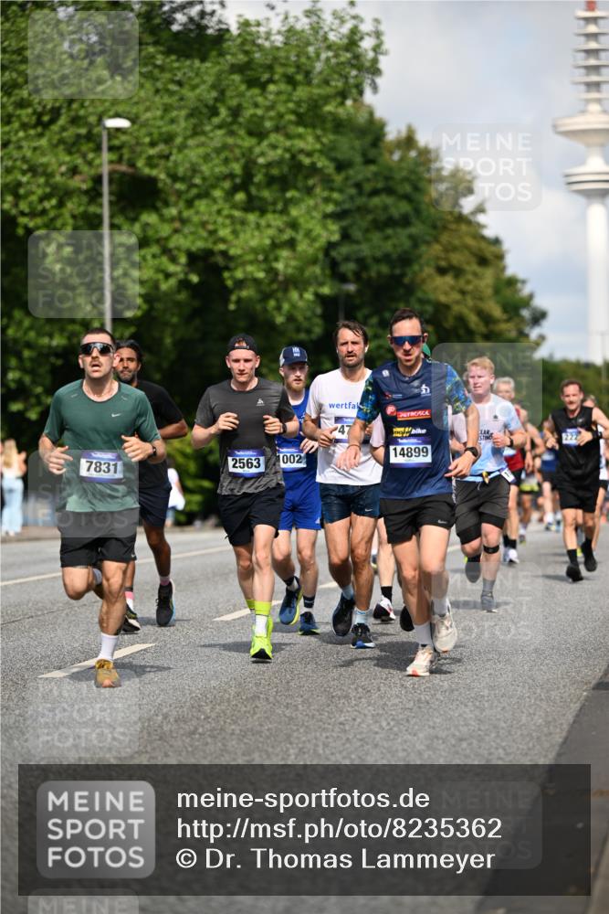 29.06.2025 - hella hamburg halbmarathon Dr. Thomas Lammeyer http://msf.ph/oto/8235362 29.06.2025 09:50:39 Kennedybrücke 1002, 1396, 1407, 1411, 1910, 1959, 2121, 2228, 2563, 2774, 2836, 2851, 3790, 3935, 4246, 4740, 6032, 6305, 6473, 6915, 7080, 7622, 7831, 7867, 7972, 8366, 9171, 9376, 9508, 10771, 11055, 11370 meine-sportfotos.de