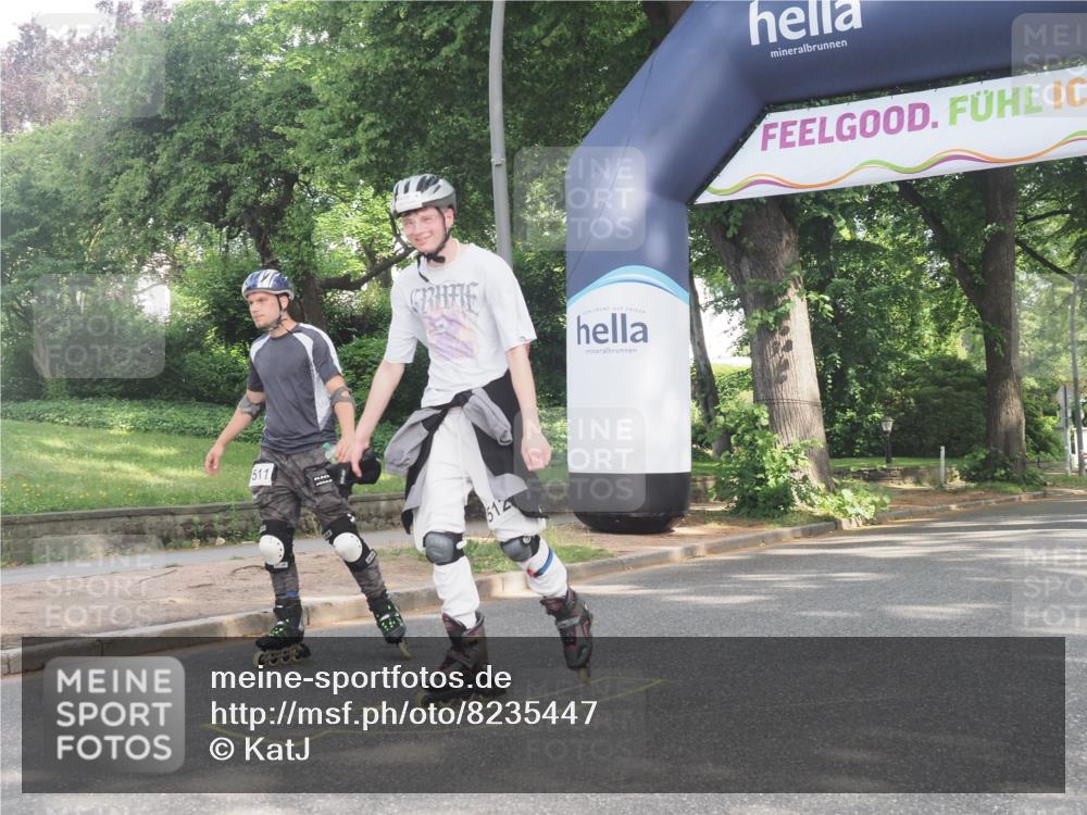 29.06.2025 - hella hamburg halbmarathon KatJ http://msf.ph/oto/8235447 29.06.2025 09:46:59 Zwischen KM18-KM19  meine-sportfotos.de