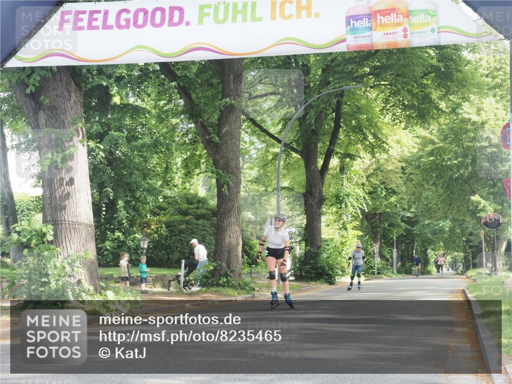 29.06.2025 - hella hamburg halbmarathon KatJ http://msf.ph/oto/8235465 29.06.2025 09:47:09 Zwischen KM18-KM19  meine-sportfotos.de