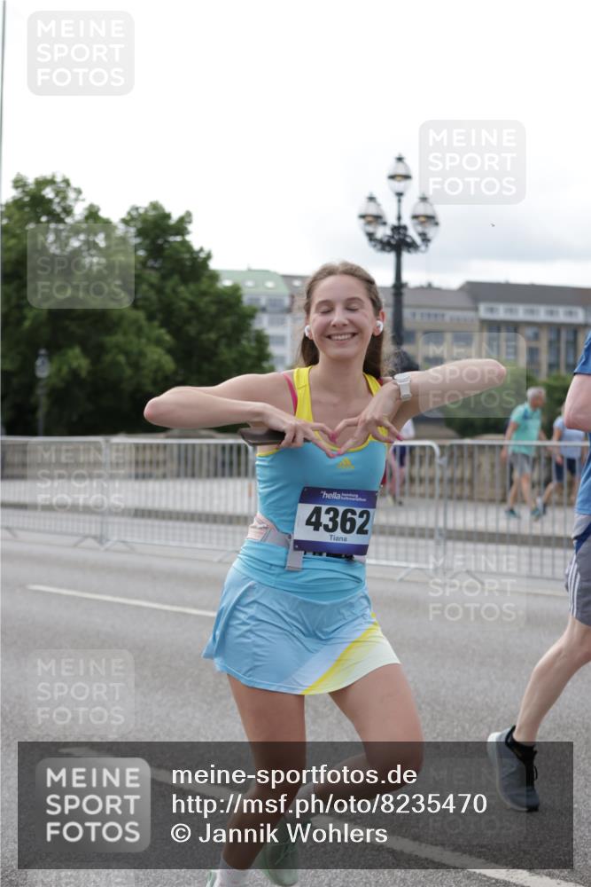 29.06.2025 - hella hamburg halbmarathon Jannik Wohlers http://msf.ph/oto/8235470 29.06.2025 10:28:38 Lombardsbrücke 1869, 2688, 3717, 4161, 4362, 4834, 4982, 5167, 6345, 7169, 8048, 12099, 12404, 12442, 14205, 15143, 15452, 15453, 15952, 15955 meine-sportfotos.de
