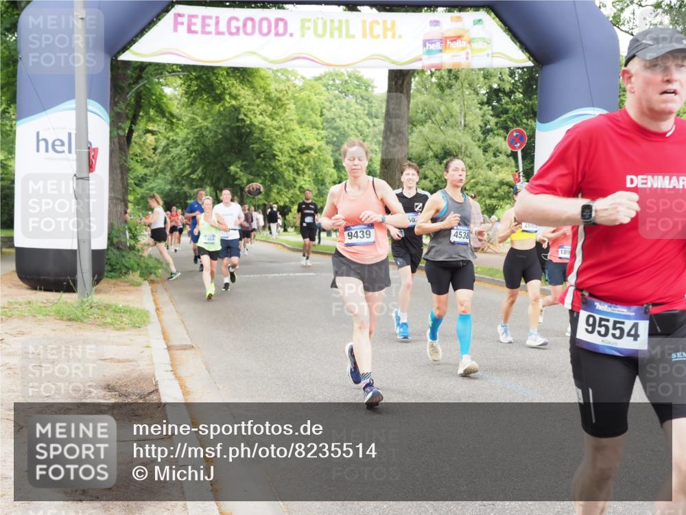 29.06.2025 - hella hamburg halbmarathon MichiJ http://msf.ph/oto/8235514 29.06.2025 10:49:58 Zwischen KM18-KM19 1254, 1334, 1464, 1573, 2683, 3001, 3921, 4538, 5384, 9439, 9554, 9718, 10705, 12004, 13503, 14135, 15252, 16808, 17757, 18999 meine-sportfotos.de
