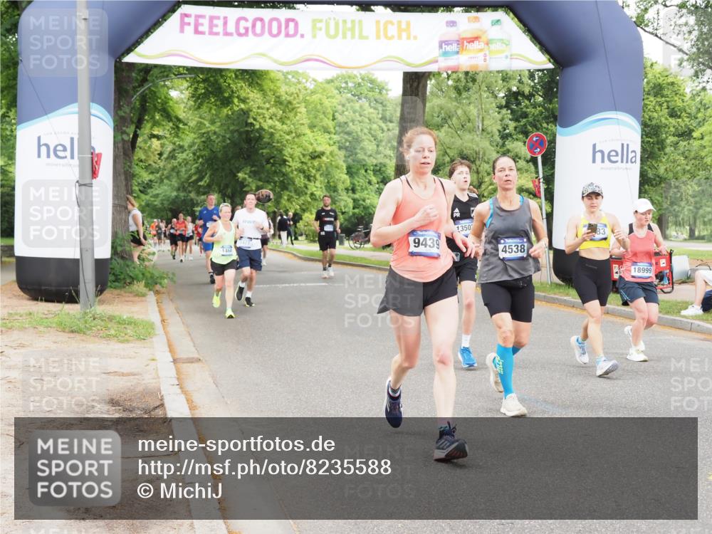 29.06.2025 - hella hamburg halbmarathon MichiJ http://msf.ph/oto/8235588 29.06.2025 10:49:58 Zwischen KM18-KM19 1254, 1334, 1464, 1573, 2683, 3001, 3921, 4538, 5384, 9439, 9554, 9718, 10705, 12004, 13503, 14135, 15252, 16808, 17757, 18999 meine-sportfotos.de