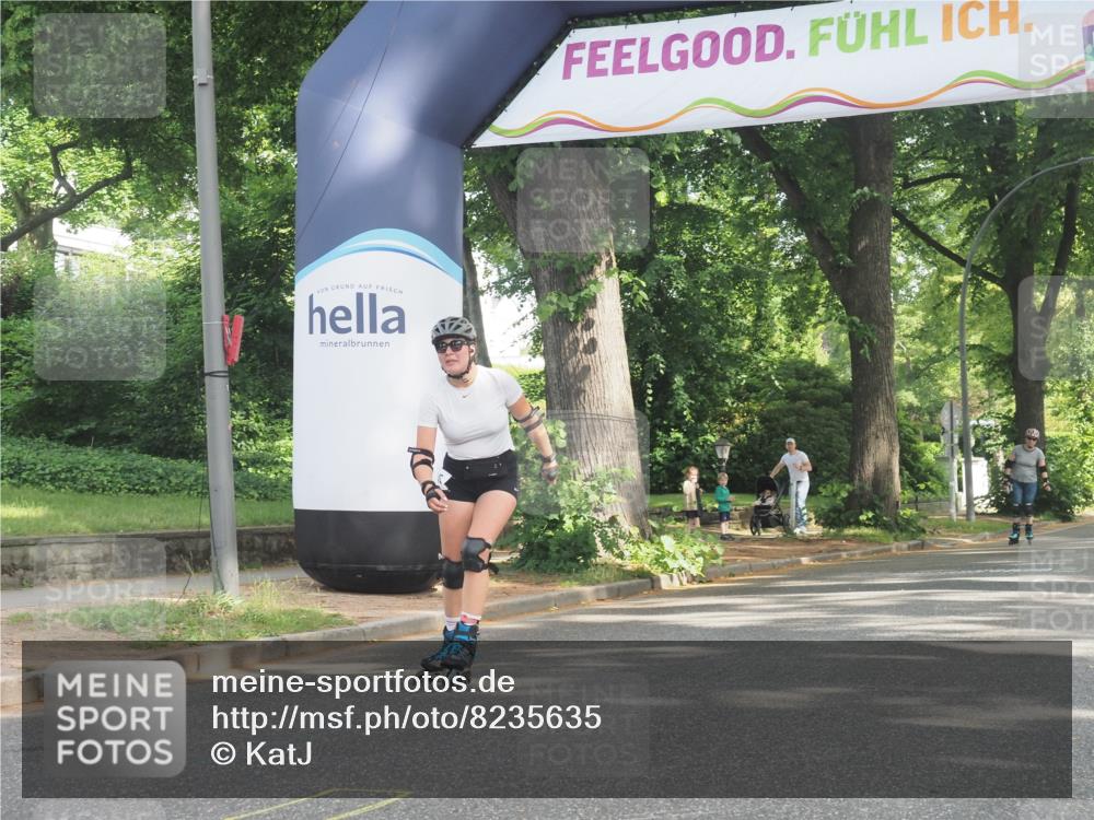 29.06.2025 - hella hamburg halbmarathon KatJ http://msf.ph/oto/8235635 29.06.2025 09:47:11 Zwischen KM18-KM19  meine-sportfotos.de