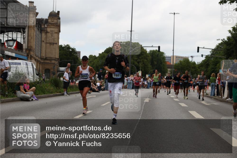 29.06.2025 - hella hamburg halbmarathon Yannick Fuchs http://msf.ph/oto/8235656 29.06.2025 11:04:52 20KM 2819, 2990, 3225, 3756, 4583, 5036, 6664, 7809, 7810, 7881, 8001, 8275, 8727, 8854, 9113, 9492, 10297, 10775, 10858, 11582, 11780, 12658, 12928, 12929, 13475, 13683, 13835, 15531, 15772, 16323, 18218, 18493 meine-sportfotos.de