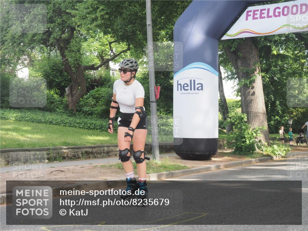 29.06.2025 - hella hamburg halbmarathon KatJ http://msf.ph/oto/8235679 29.06.2025 09:47:11 Zwischen KM18-KM19  meine-sportfotos.de