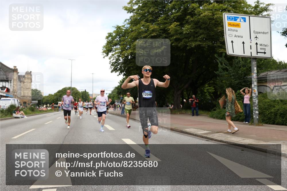 29.06.2025 - hella hamburg halbmarathon Yannick Fuchs http://msf.ph/oto/8235680 29.06.2025 10:34:29 20KM 1358, 1975, 2573, 2972, 3547, 3626, 4381, 4398, 4766, 4888, 5752, 6149, 6152, 7495, 7622, 8346, 8467, 8574, 8933, 9116, 9540, 11284, 11714, 11806, 12046, 12091, 12372, 13190, 14077, 14699, 15421, 15435, 15813, 15828, 16580, 17425, 17792, 17916, 17973, 18013, 18154 meine-sportfotos.de