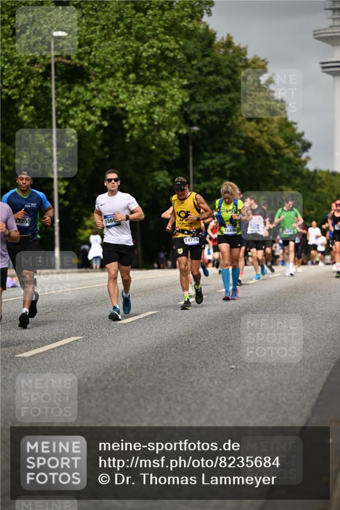 29.06.2025 - hella hamburg halbmarathon Dr. Thomas Lammeyer http://msf.ph/oto/8235684 29.06.2025 10:13:41 Kennedybrücke 1838, 3921, 5511, 7187, 7333, 7636, 8219, 9366, 9434, 9674, 9781, 10036, 10819, 10943, 11067 meine-sportfotos.de