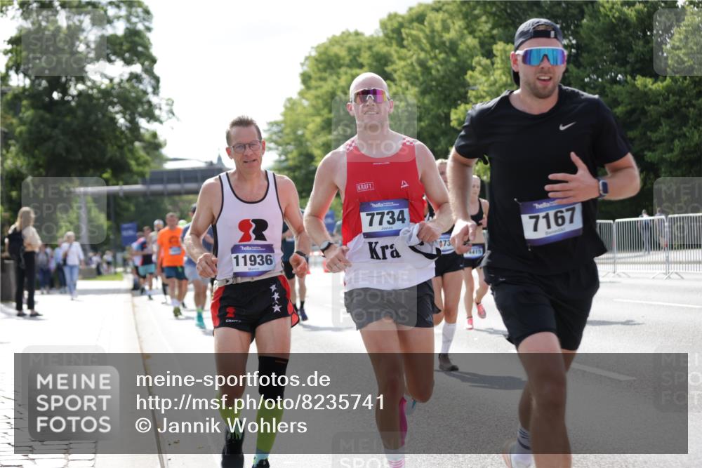 29.06.2025 - hella hamburg halbmarathon Jannik Wohlers http://msf.ph/oto/8235741 29.06.2025 09:53:30 Lombardsbrücke 1098, 2270, 2516, 2823, 4140, 4235, 4247, 4949, 5115, 5362, 5528, 5532, 5650, 6198, 6309, 6575, 7167, 7385, 7480, 7734, 8023, 8269, 9030, 9043, 9105, 9619, 9633, 10792, 11077, 11936, 13223, 13225, 13554, 13667, 14415, 14618, 14619, 14730, 15026, 15611, 15784, 15851, 16081, 16136, 16466, 16475, 16549, 16624, 16625, 16677, 16766, 17032, 17033, 17363, 17376, 17864, 17997, 18249, 18718, 18790, 18873, 19112 meine-sportfotos.de