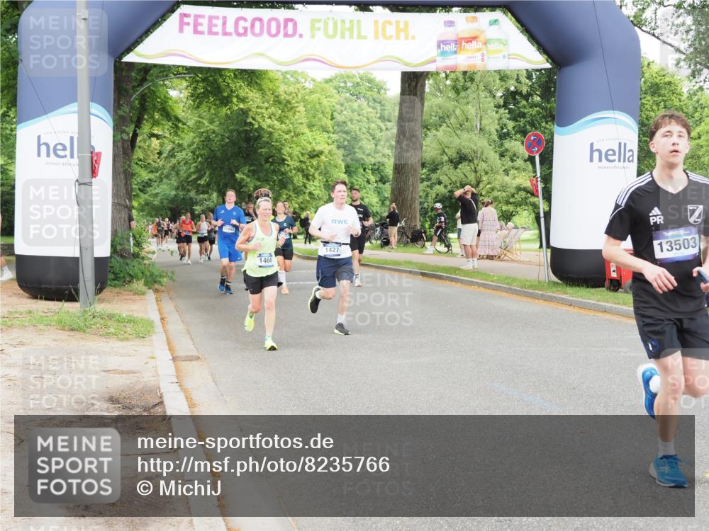 29.06.2025 - hella hamburg halbmarathon MichiJ http://msf.ph/oto/8235766 29.06.2025 10:49:59 Zwischen KM18-KM19 1254, 1464, 2683, 3921, 4538, 5384, 9439, 9554, 9718, 10705, 12004, 13503, 14135, 15252, 16808, 17757, 18999 meine-sportfotos.de