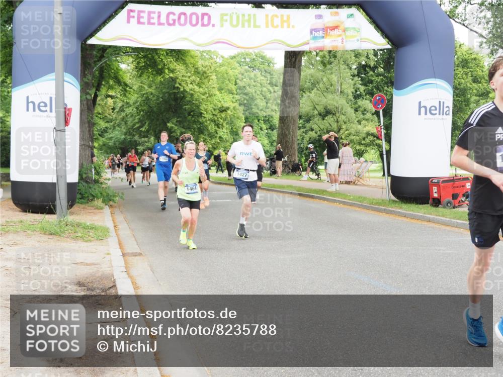 29.06.2025 - hella hamburg halbmarathon MichiJ http://msf.ph/oto/8235788 29.06.2025 10:49:59 Zwischen KM18-KM19 1254, 1464, 2683, 3921, 4538, 5384, 9439, 9554, 9718, 10705, 12004, 13503, 14135, 15252, 16808, 17757, 18999 meine-sportfotos.de